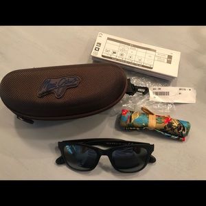 Maui Jim Hanna Bay Matte Black Sunglasses
